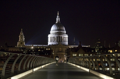Keywords: "St Pauls at night"
