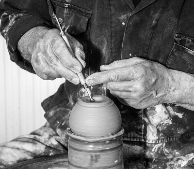 Potter
Hands of potter
Keywords: craftsman